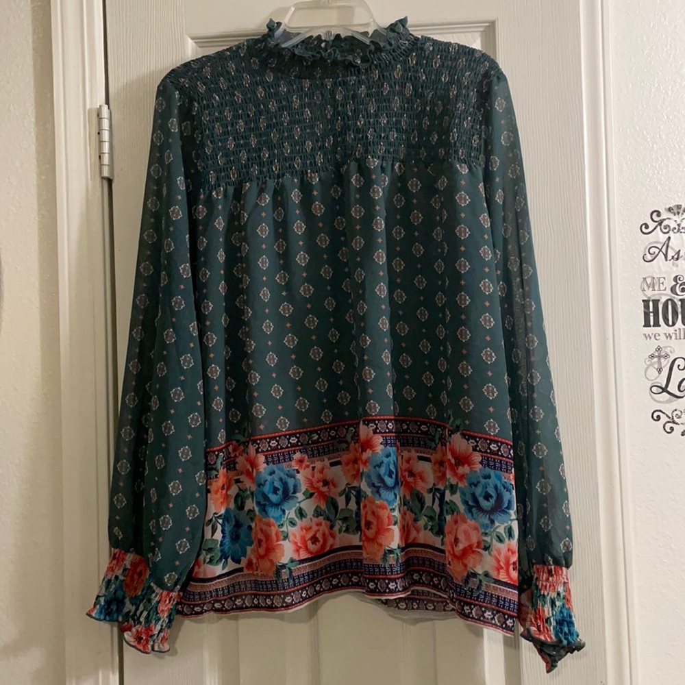 Women’s Blouse
